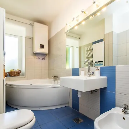 Apartment Minimalist Hidden Gem Spacious Flat In Center Split